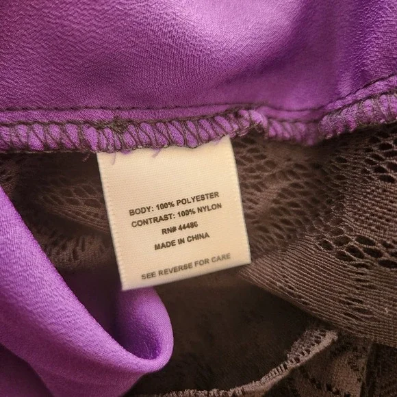 Material Girl purple racerback blouse with lace back size M - Picture 4 of 4
